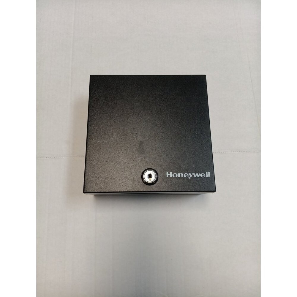 Black Honeywell Lock Box Safe 6-3/4" x 6-3/4" x 2-5/8" with 1 Key